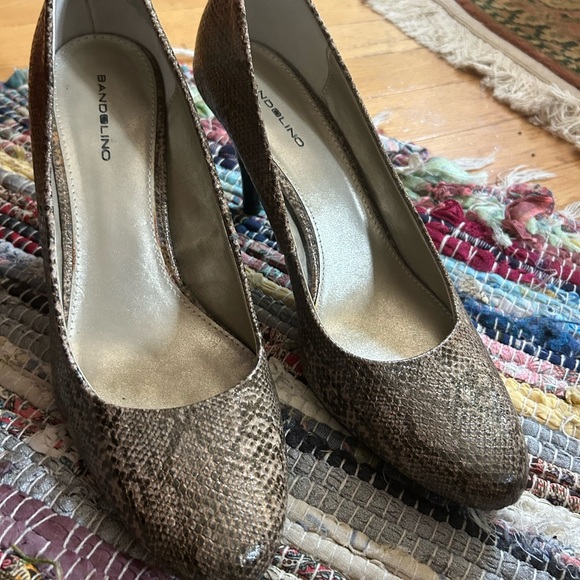 Bandolino Snakeskin Pattern Heels - Brown 10M - Picture 1 of 14